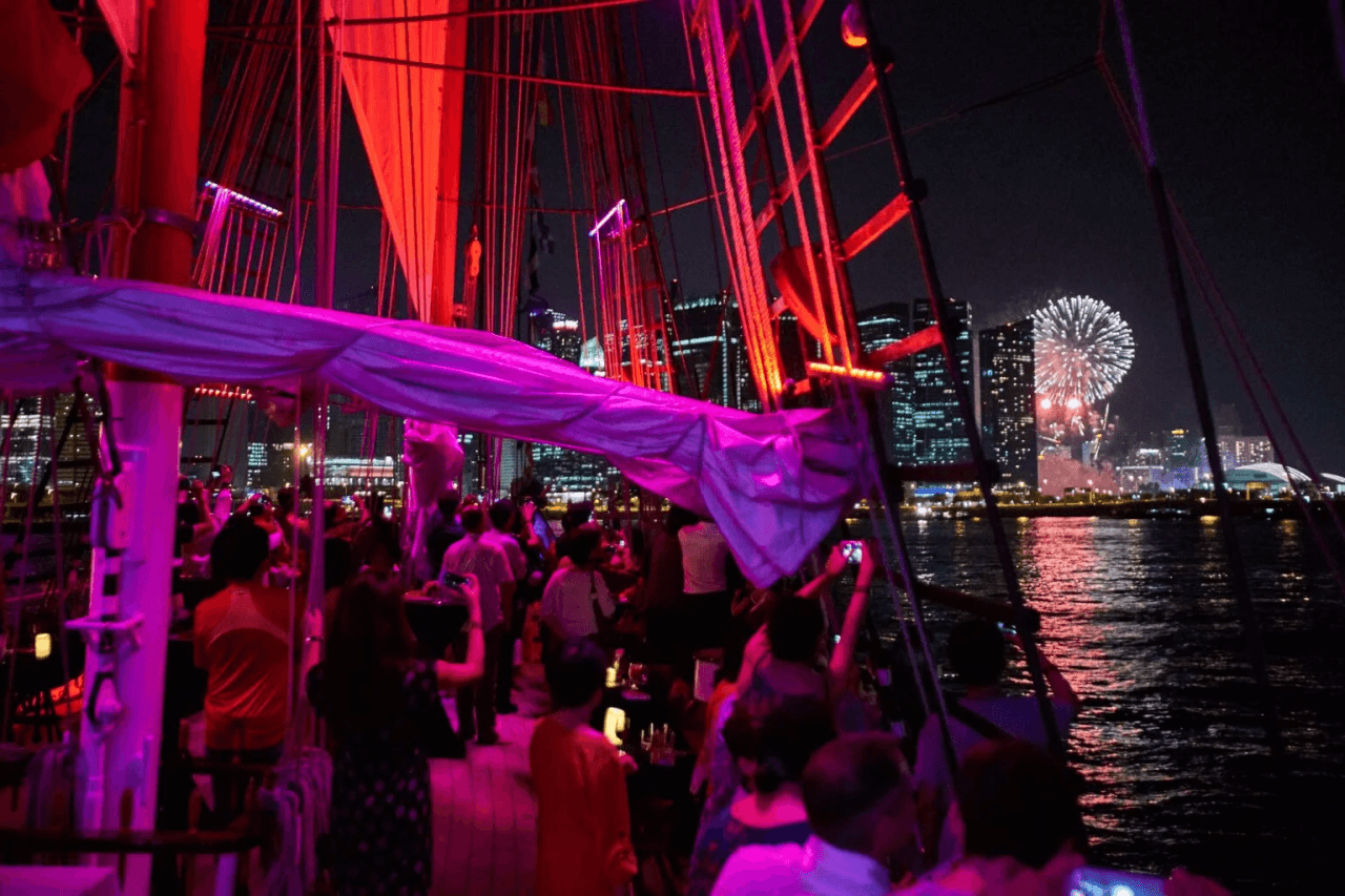 The Royal Albatross - Luxury Tall Ship Cruise Ticket - image 34